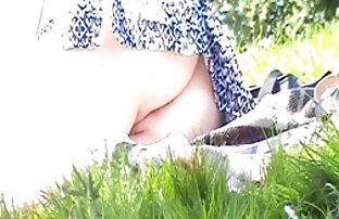 XXX سگ ماده سرگرم کننده در استخر با دوست فیلم عکس سکی پسر در