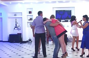 XXX مرد از انگشتان دست خود را از زیباترین فیلم سکی معشوق