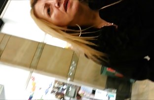 XXX ورزش استمناء سوراخ خود را با انگشتان دست خود فیلم سینمایی سکی را