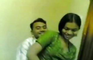 XXX یک سکی مادر وپسر مرد در ساحل, برهنه شاخه. عاشقانه