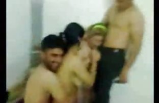 XXX زیبا, سگ ماده آماده پشت صحنه فیلم سکی برای سرگرم کننده