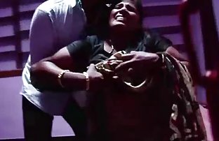 XXX مونیکا لباس پوشیدن و در لباس پشت صحنه فیلم سکی بالماسکه و گمراه