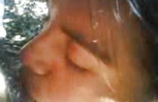 XXX روی سکی خرجی صحنه نمایش, سبزه, خود ارضایی
